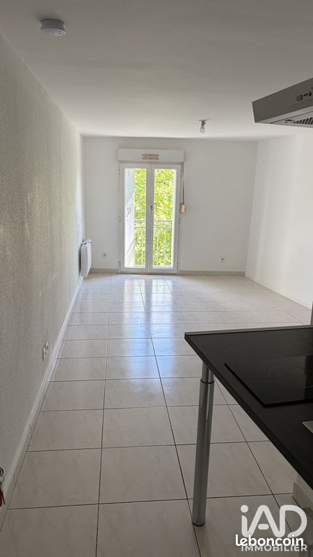 Appartement 1 pièce 19 m² · à Béziers · 19 m² · 350 €