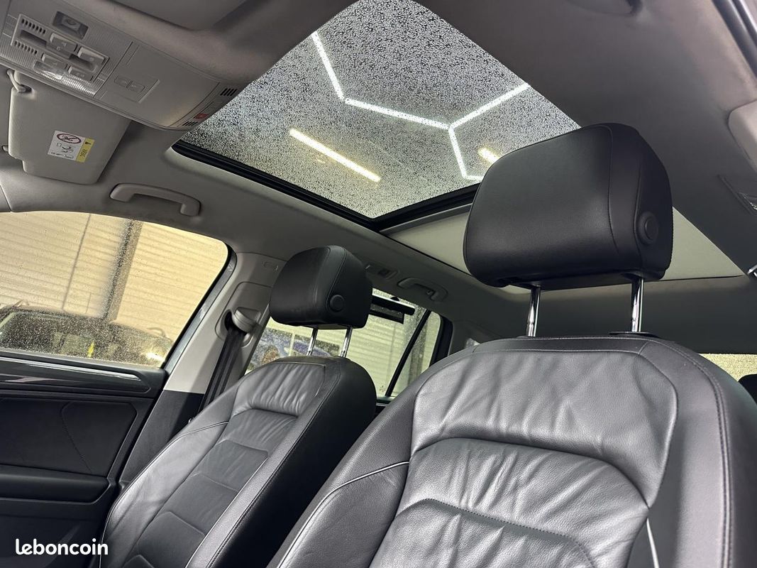 VOLKSWAGEN TIGUAN 2.0 16V TDI BlueMotion - 150 - BV DSG 7 2016 Carat Exclusive PHASE 1 (image 23)