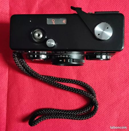 Rollei 35 Schwarz mit brauner Belederung – Made in Singapore – #3268700 – Foto Köberl – Secondhand