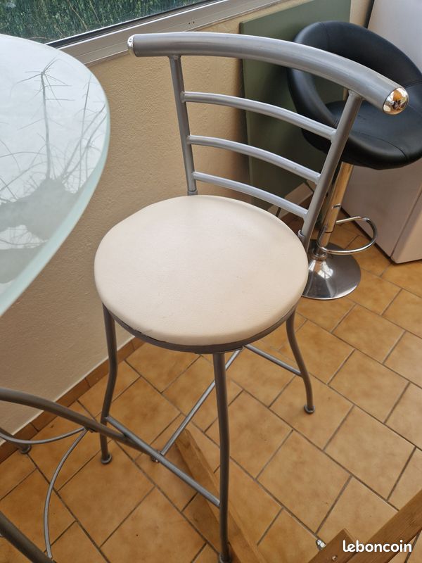 Table bar (image 2)