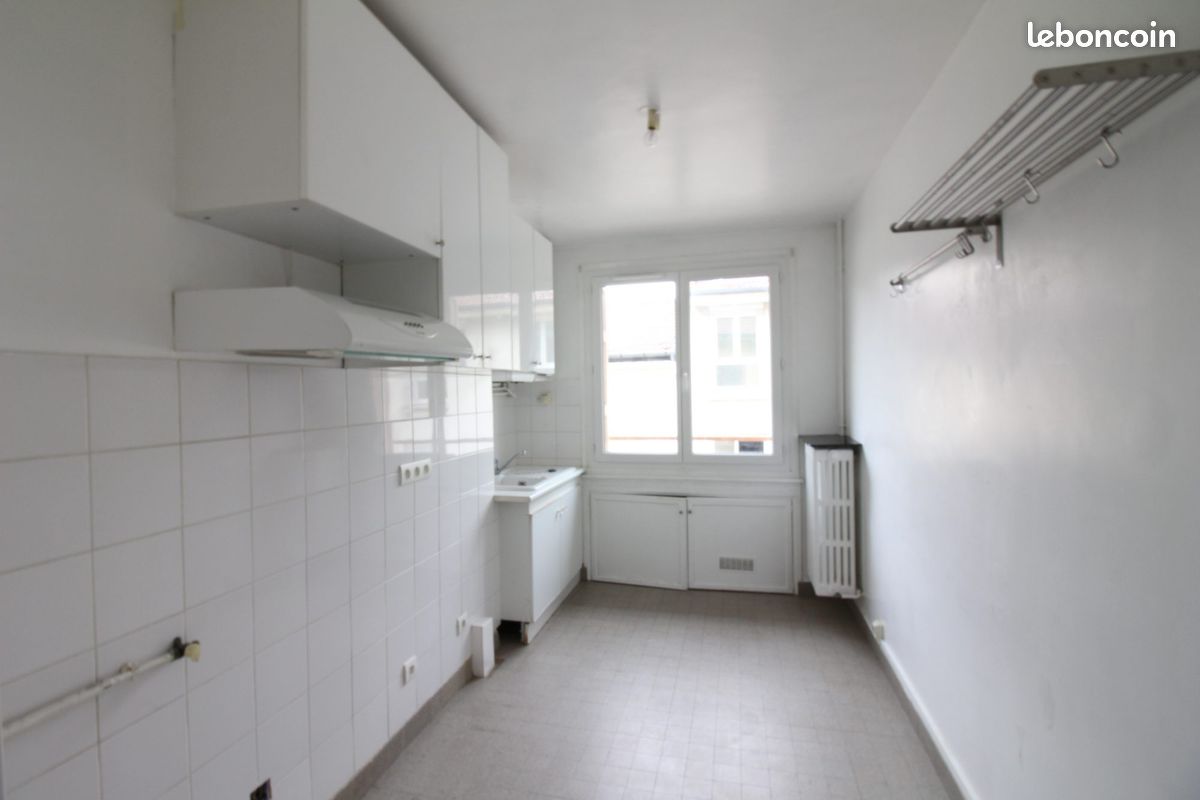 Appartement 3 pièces 68 m² · à Saint-Étienne · 68 m² · 525 €/mois
