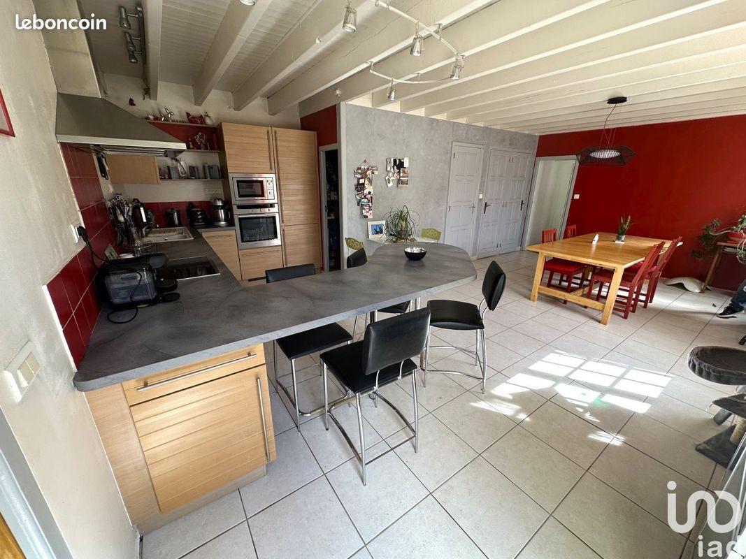 Maison 6 pièces 164 m² - Niort 79000 (image principale 4)