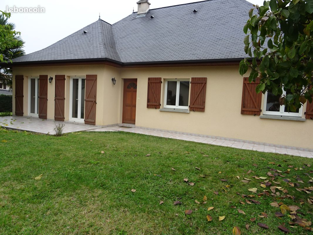 Maison 5 pièces 120 m² · à Morlaàs · 120 m² · 1 200 €