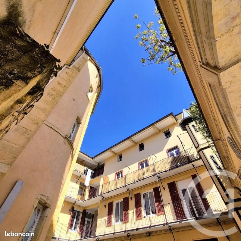 Appartement 4 pièces 136 m² · à Roanne · 136 m² · 199 000 €