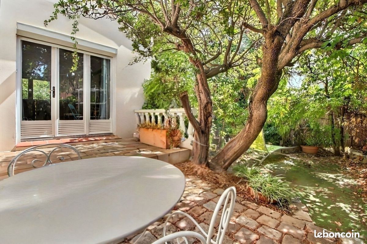 Maison 6 pièces 124 m² · à Carqueiranne · 124 m² · 624 000 €
