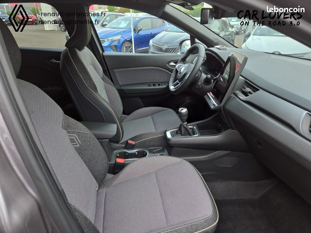 RENAULT Captur TCe 90 ch Techno (image 27)