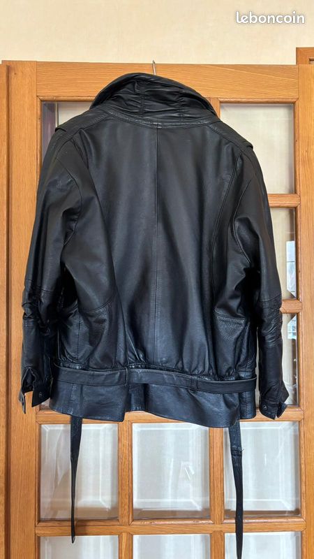 Ensemble veste et pantalon en cuir noir (image 2)