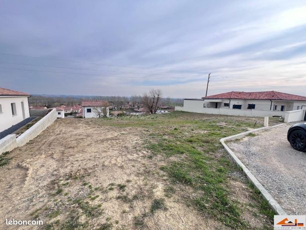 Terrain 800 m² Montgiscard