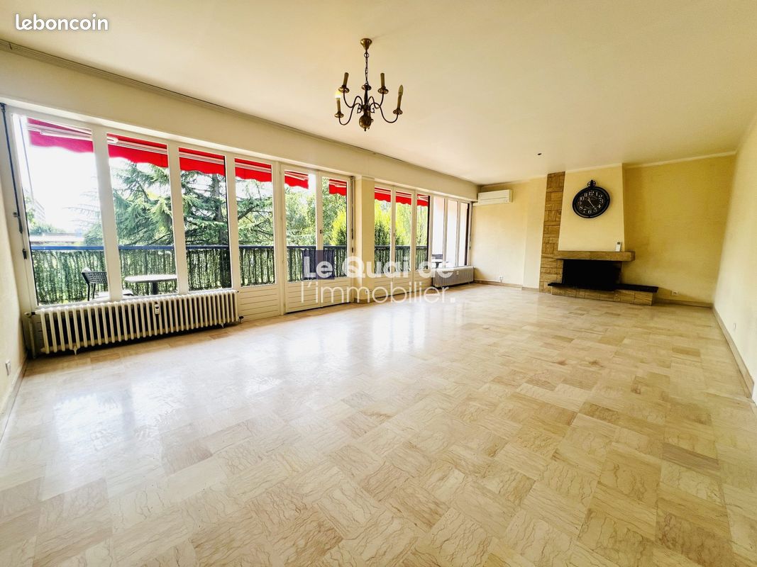Appartement 5 pièces 130 m² · à Échirolles · 130 m² · 1 640 €