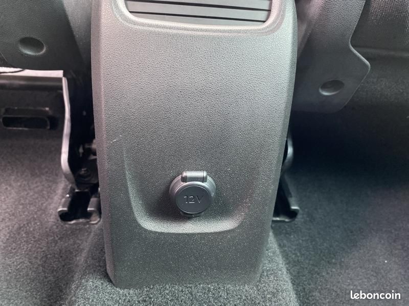 Citroen C3 Aircross PureTech 110ch S&S Shine (image 25)