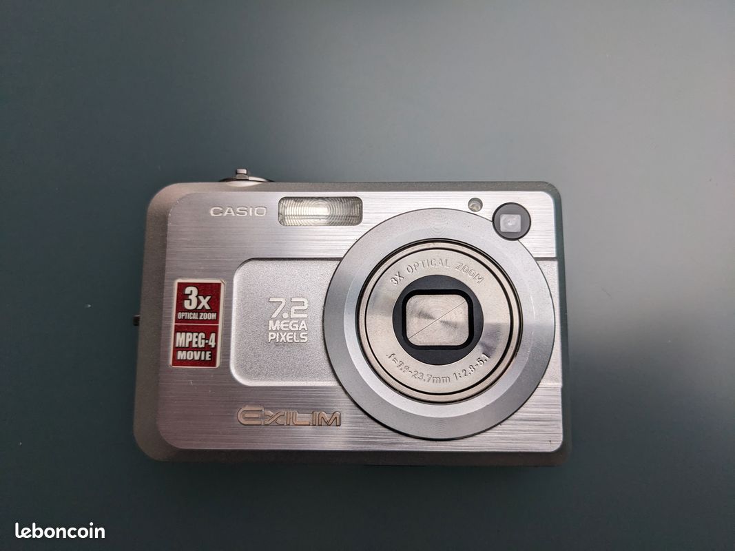 Casio Exilim Ex Z750 Casio EXILIM ZOOM EX-Z750 Digital Camera