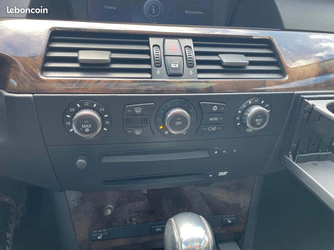 Bmw Serie 5 E60 540i V8 306ch 4.0L Pack Luxe TBE / TOE / PDC / GPS / 540 i ( 545i 550i 545 550 ) (image 17)