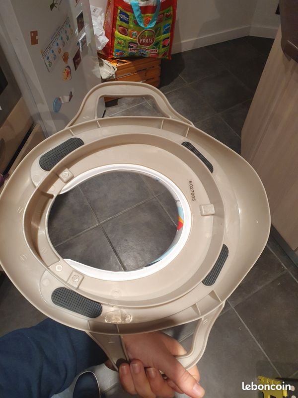 Réducteur de toilettes pour enfant. Badabulle (image 2)