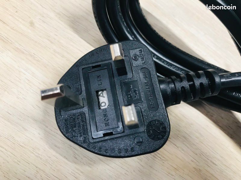 Câble alimentation électrique fiche anglaise (image 2)