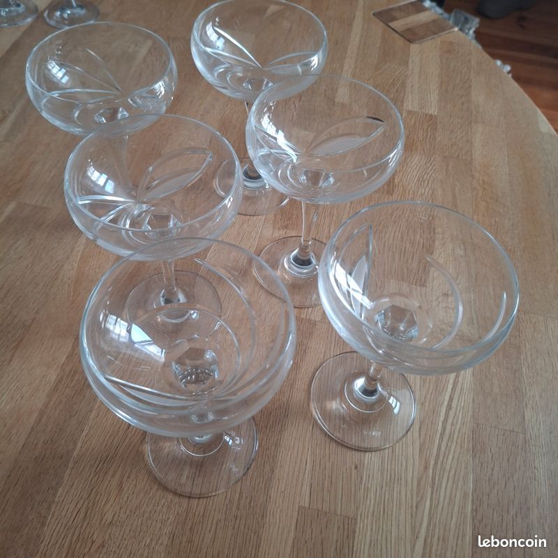 Lot de coupe cristal baccarat (image 1)