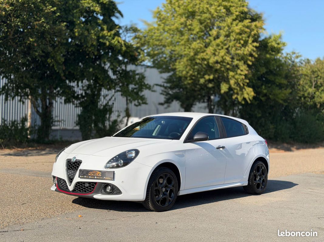 Alfa Romeo Giulietta Serie 2 2.0 JTDM 150ch Lusso – Gps – Clim – Révisée & garantie 6 mois (image 1)