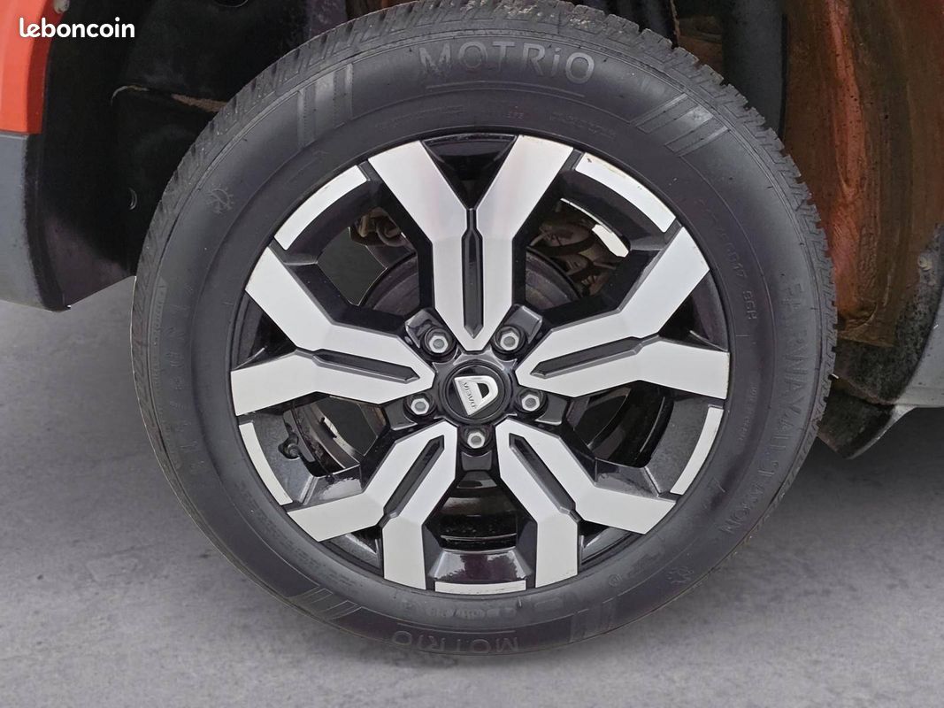 DACIA Duster ECO-G 100 4x2 Prestige (image 22)