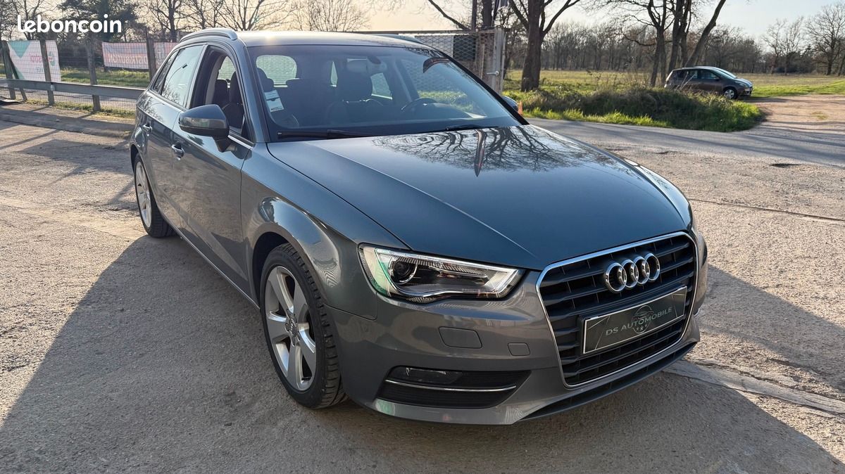 Audi A3 8V tdi 110 Chx SPORTBACK AMBITION REGULATEUR GPS revisé garantie (image 4)