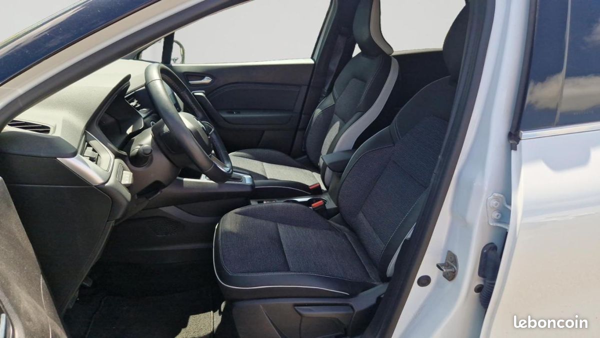 Renault Captur E-Tech full hybrid 145 Techno (image 12)