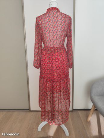 Robe mi-longue Morgan taille 38 rouge motif floral printemps été