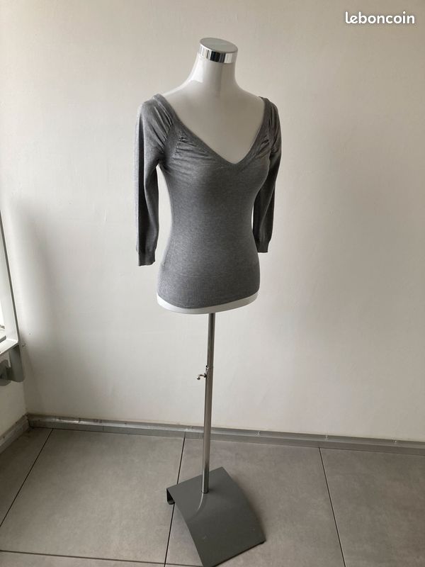 H&M pull à manches 3/4 col V, couleur gris clair taille XS (image 12)