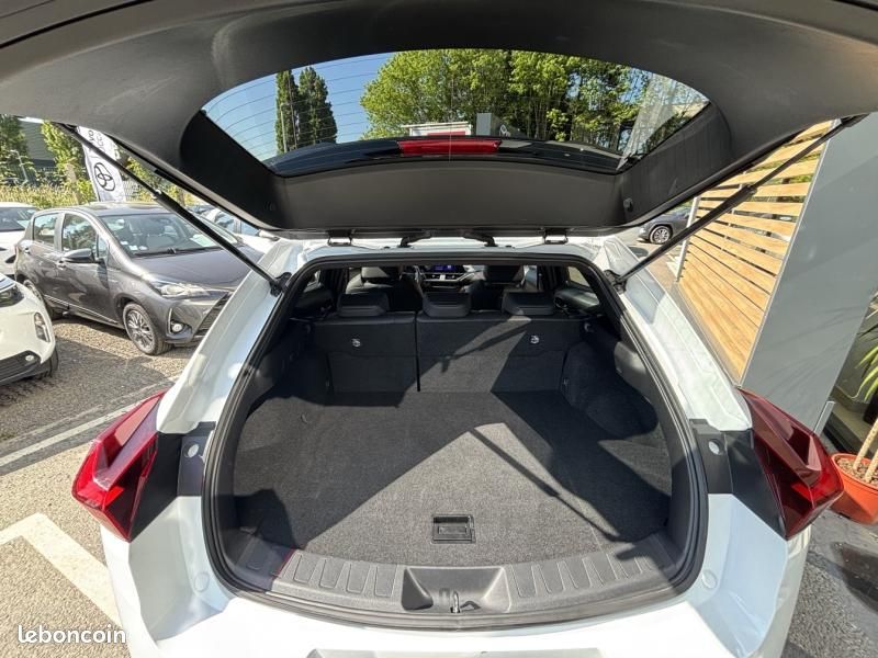 Lexus UX 250h F SPORT Design 2WD (image 18)