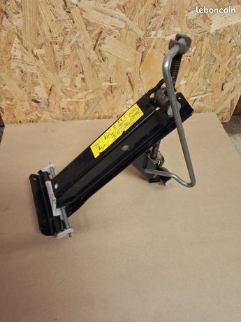POIGNEE INTERIEUR ARRIERE gauche RENAULT CLIO 4 PHASE 1 EUR 14,90 POIGNEE INTERIEUR ARRIERE gauche RENAULT CLIO 4 PHASE 1 EUR 14,90