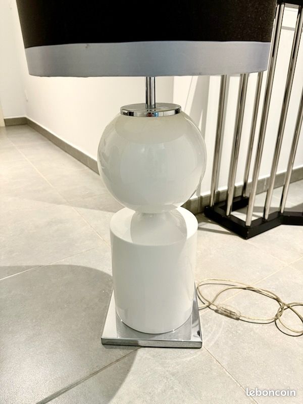 Lampadaire design (image 2)