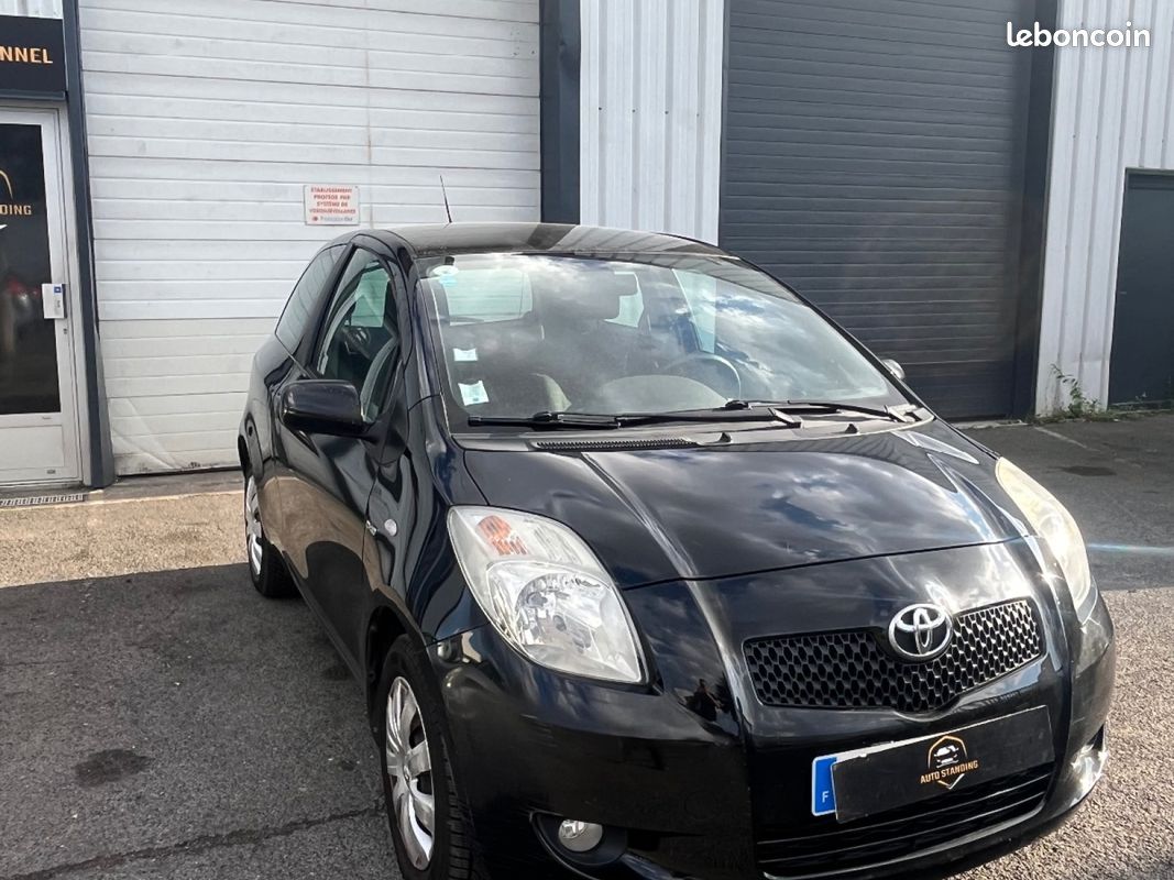 TOYOTA YARIS II 1.4 - 90 D-4D NaviMedia MultiMode (image 3)