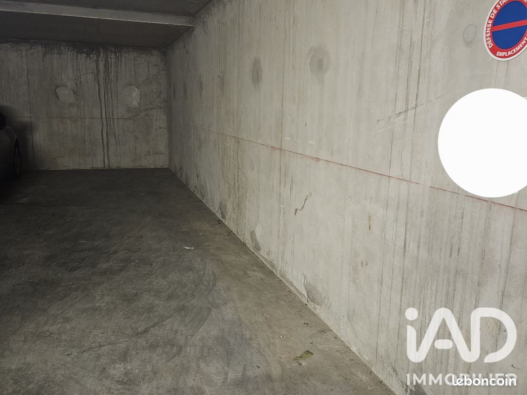 Parking 23 m² · à Marseille · 23 m² · 30 000 €