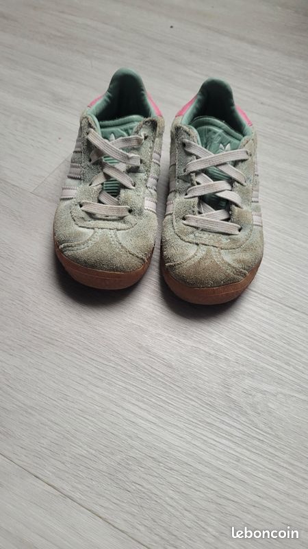 adidas gazelle silver green womens Adidas Gazelle bébé Bleu chez S2 Vichy main image 0
