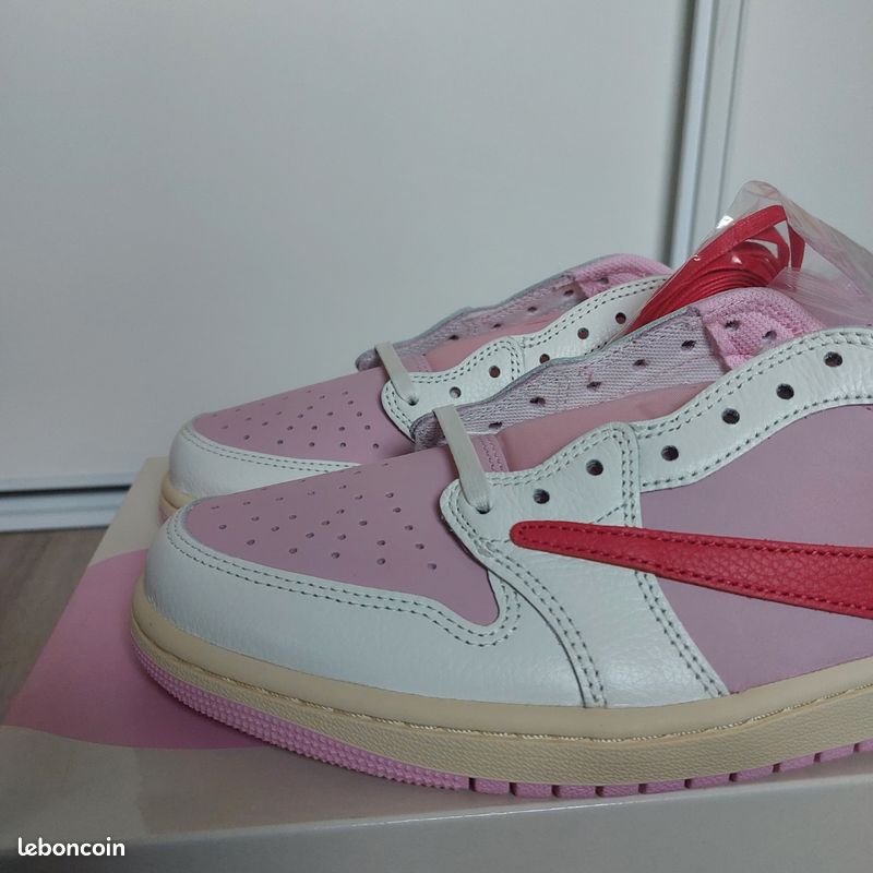 Nike Air Jordan Retro 1 Low x Travis Scott Tropical Pink 44,5eu (image 3)