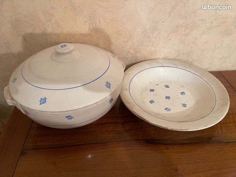 Ensemble Soupière et Plat / Légumier vintage en faïence - Décor floral bleu (image 2)