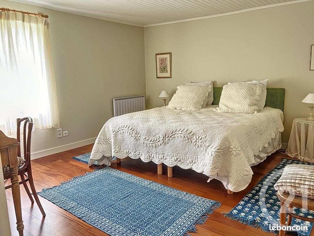 Maison 5 pièces 166 m² - Saint-Laurent-de-Cognac 16100 (image principale 17)