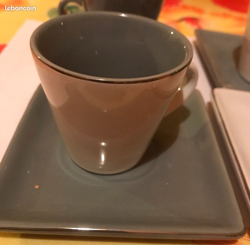 4 tasses à café + 4 sous-tasses (image 2)