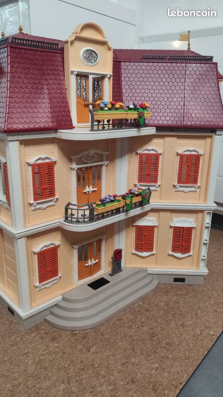 Maison playmobil 5302 très bon état (image 1)
