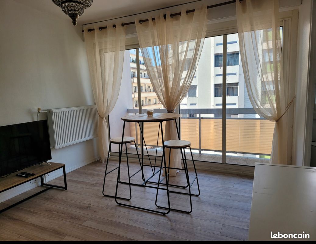 Appartement 2 pièces 32 m² · à Annemasse · 32 m² · 1 350 €/mois
