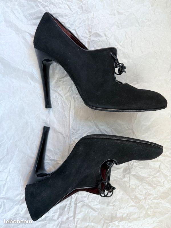 Charles Jourdan escarpins authentiques vintage noirs cuir façon