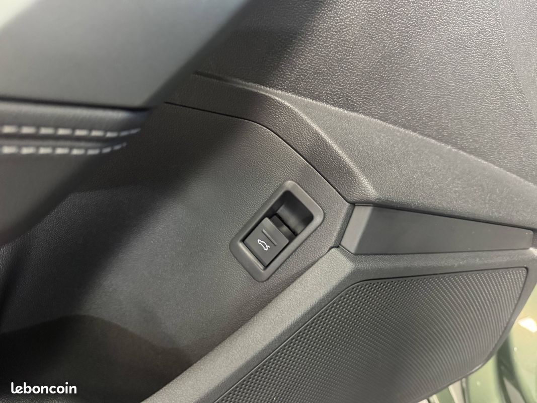 AUDI A3 Sportback TFSI Mild Hybrid 150 S tronic 7 S line (image 25)