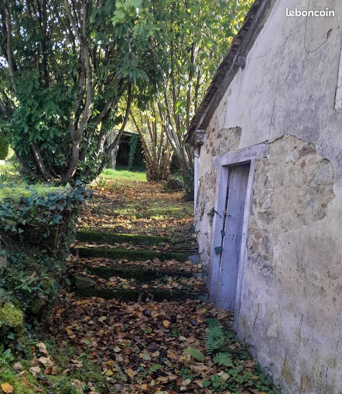 Maison 4 pièces 100 m² · à Chabanais · 100 m² · 15 000 €