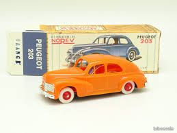 Norev Réédition Peugeot 203 Orange 1960 Miniature 1/43 Collection Boîte D'origine