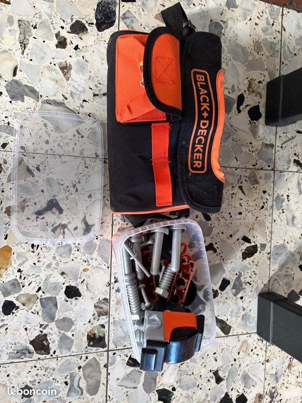 Établi et sacoche Black et Decker (image 3)