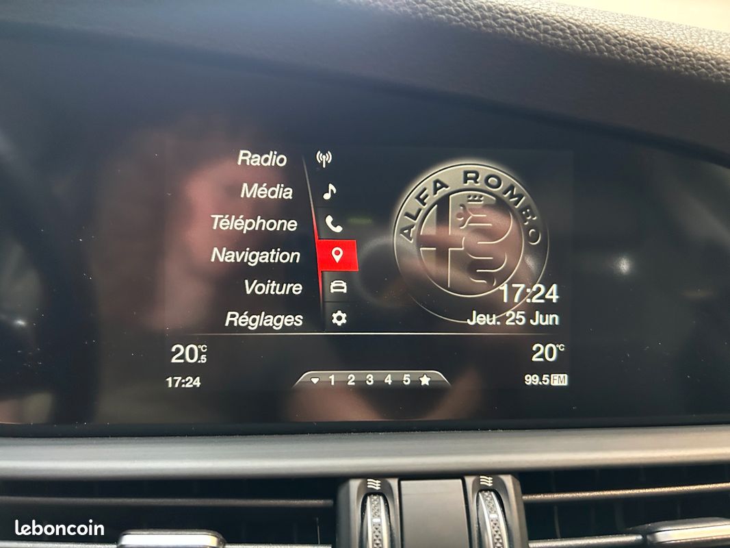 ALFA ROMEO GIULIA 2.2 JTDM 150 SUPER BVA - SYSTEME DNA - GPS - RADAR DE RECUl (image 30)