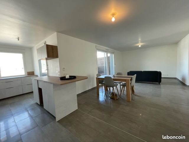 Appartement 4 pièces 80 m² · à Saint-Julien-en-Genevois · 80 m² · 1 998 €/mois