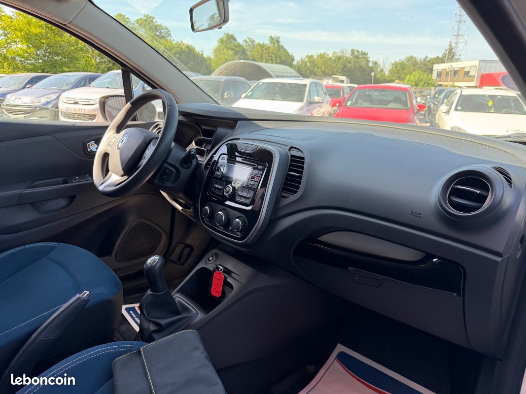 RENAULT CAPTUR TCe 90 Energy Life (image 30)