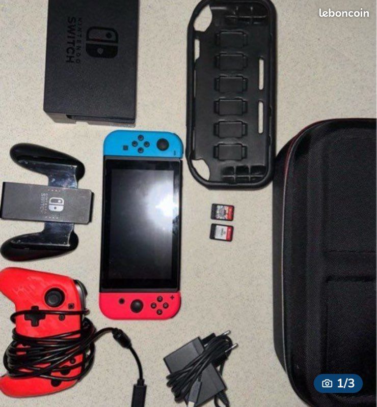 Nintendo Switch (image 1)