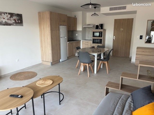 Appartement 2 pièces 52 m² · à Pierrelatte · 52 m² · 720 €/mois