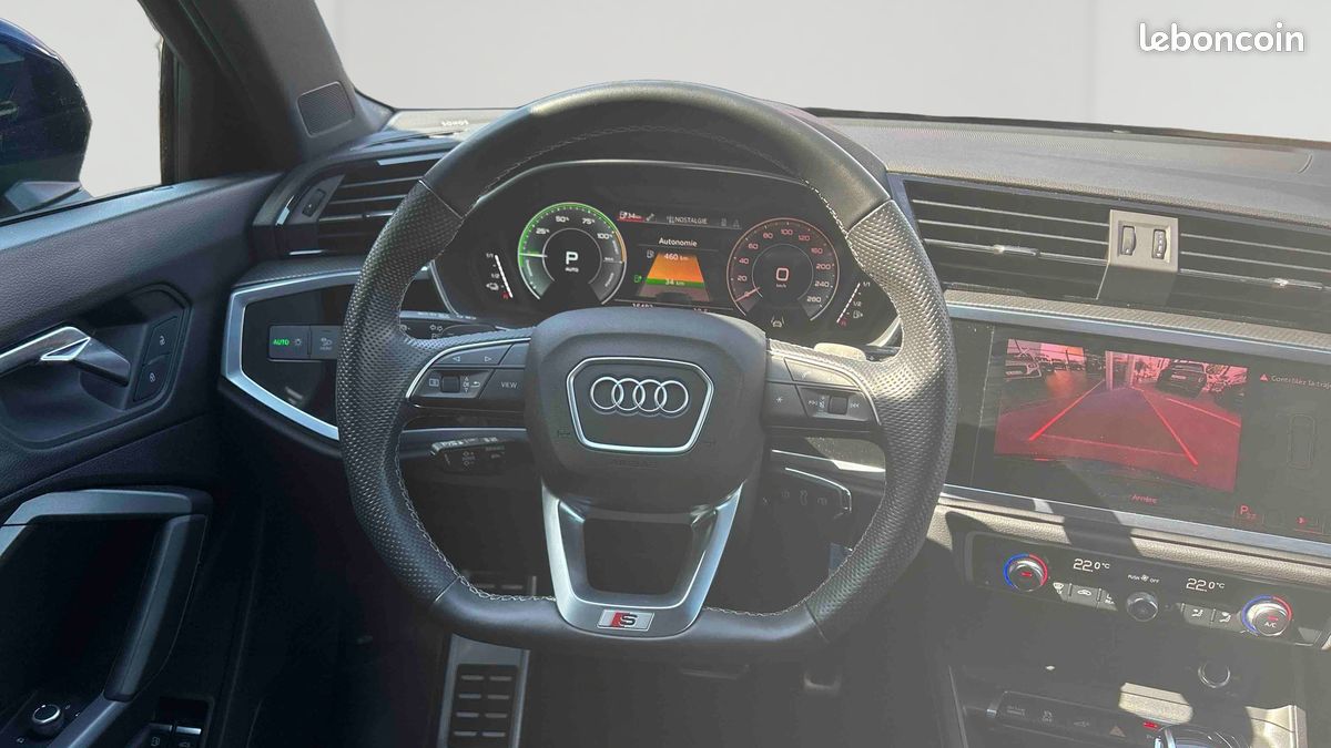 AUDI Q3 45 TFSIe 245 ch S tronic 6 S line (image 10)