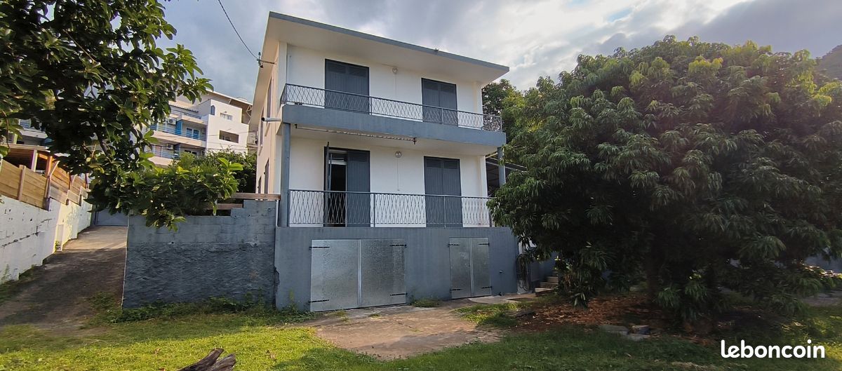 Maison 5 pièces 95 m² · à Saint-Denis · 95 m² · 2 360 €/mois