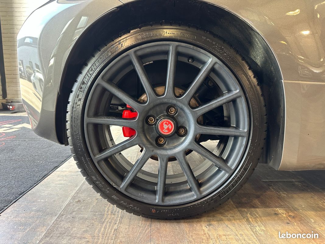 ABARTH 595 1.4 T-Jet Competizione Ligne AKRA + Pack Carbone + Beats Audio (image 21)